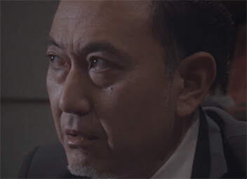 迫り来る佐伯グループの恐怖のサムネイル