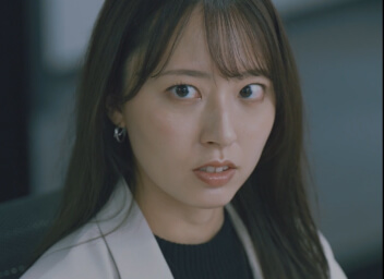 翌朝、会社での悲劇のサムネイル