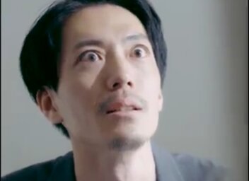 崩れ落ちるママのサムネイル