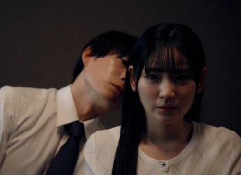 セクハラ上司からのパパ活提案のサムネイル