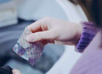 深夜の訪問者のサムネイル